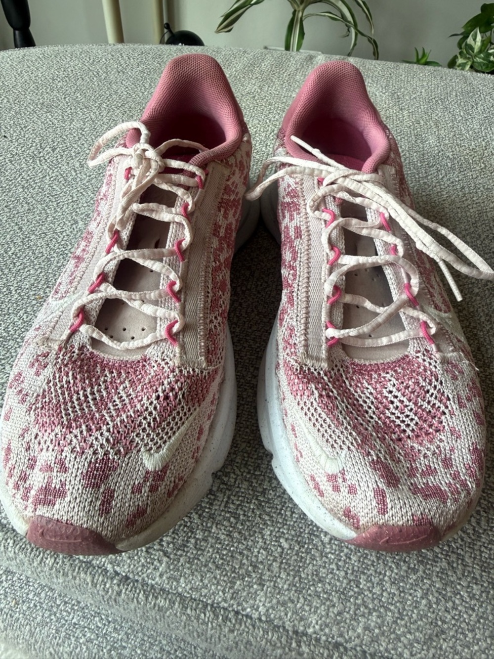 Nike Women's Knit Running Shoes - Pink/White